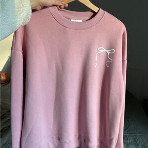 Wilo Pilates Sweatshirt with Bow